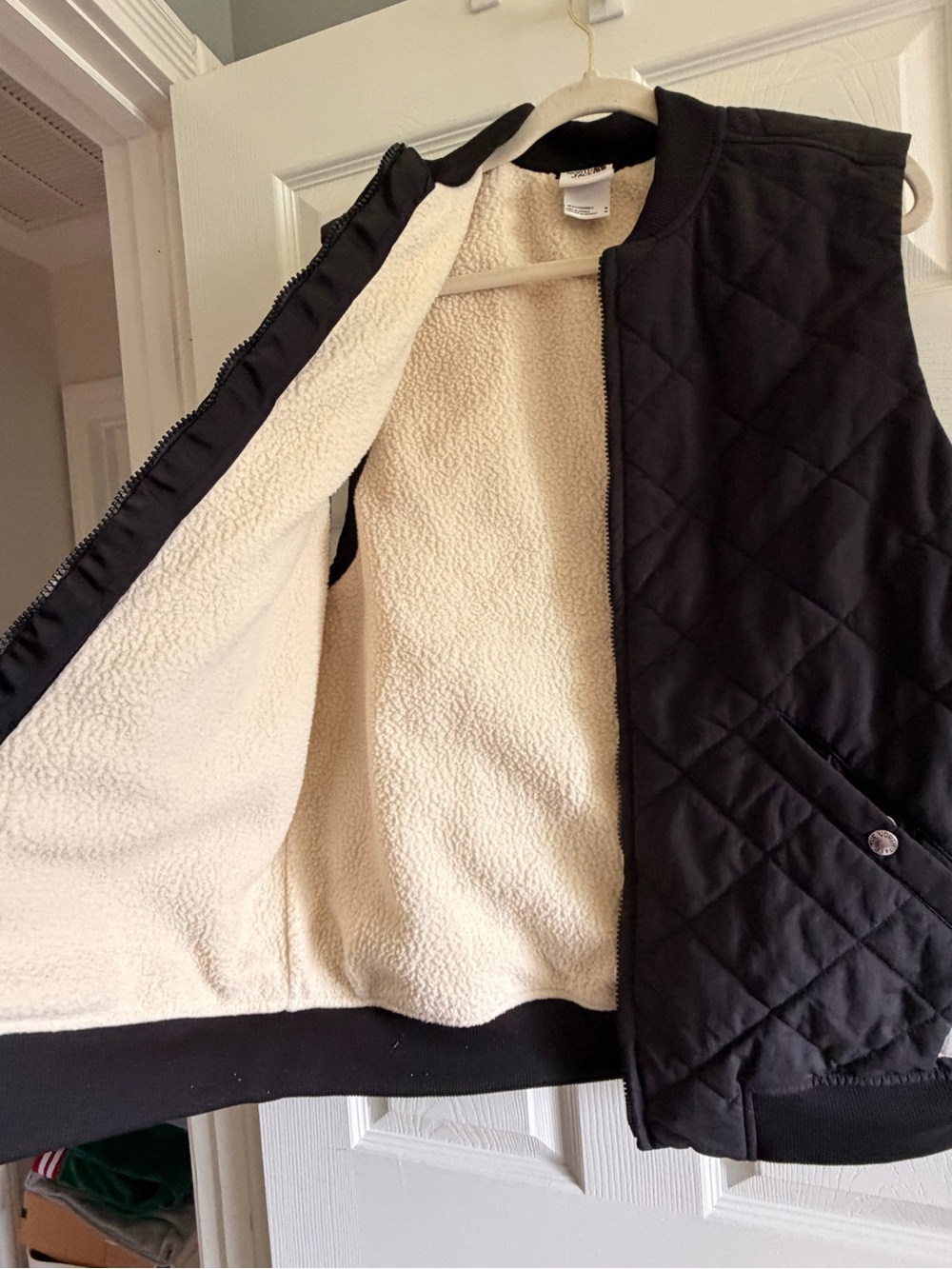 North face quilted vest with fleece lining - Picture 4 of 5
